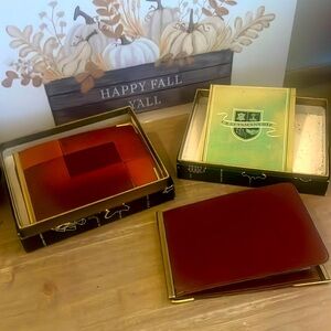 New vintage trifold wallets